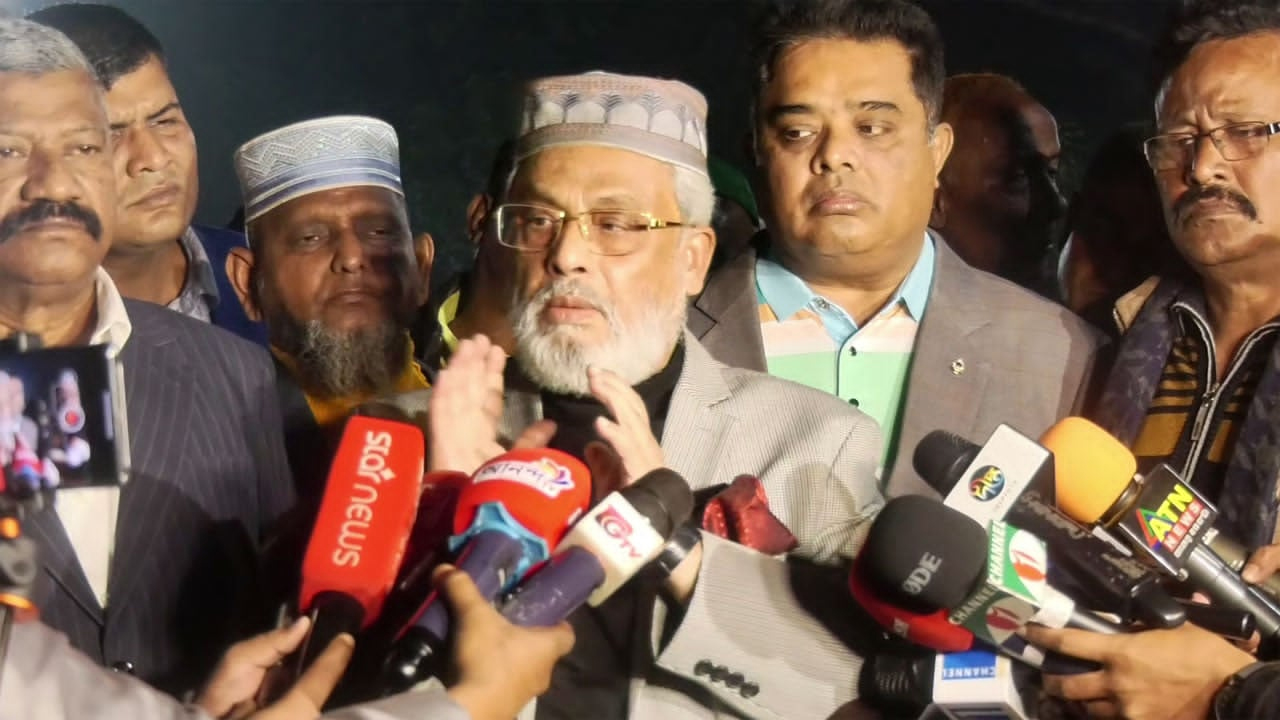 সাংবাদিকদের আশঙ্কার কথা বলছেন জি এম কাদের