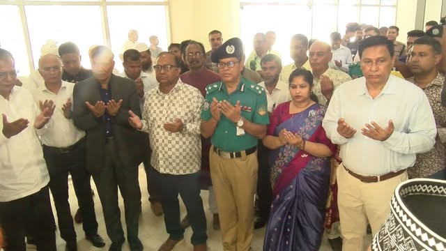 রংপুর মেডিক্যাল কলেজ হাসপাতালের বার্ন ইউনিটের সার্ভিস ভবনের ভিত্তিপ্রস্তর স্থাপন শেষে দোয়া-মোনাজাত