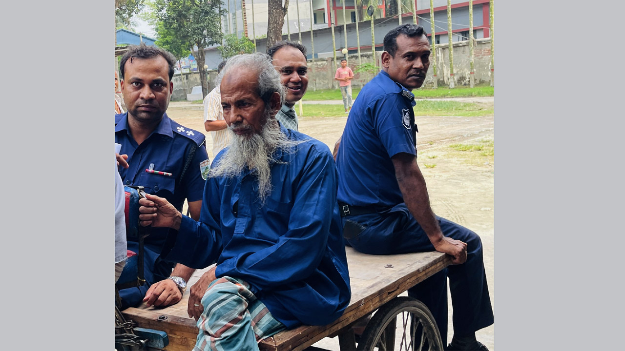 অভিযুক্ত মোজাম্মেল হক মোজা (৭০)