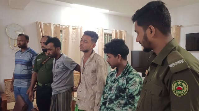 কারাদণ্ডপ্রাপ্ত যুবকরা