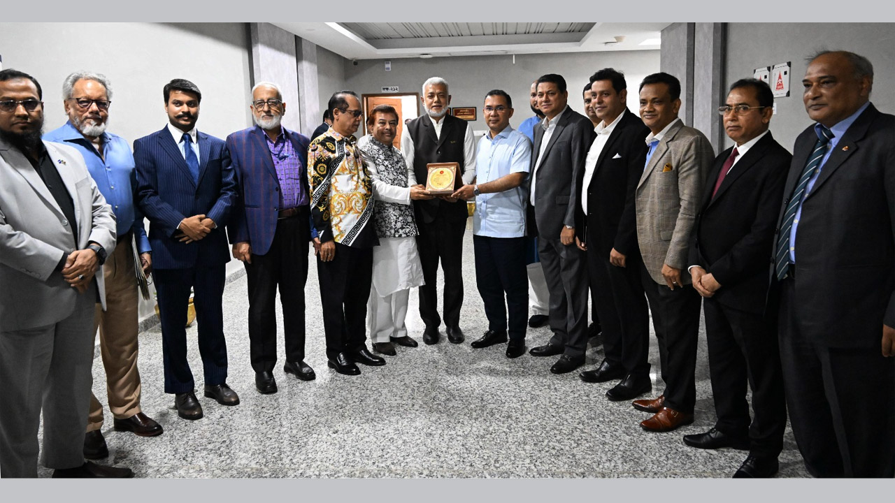 প্রধানমন্ত্রীর সাথে রিহ্যাব প্রতিনিধিদলের সৌজন্য সাক্ষাৎ
