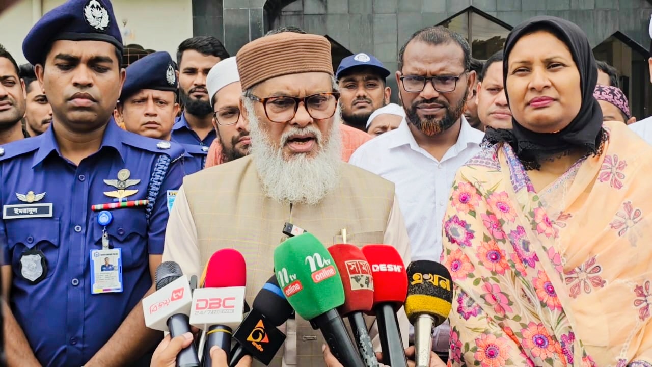 কিশোরগঞ্জে ধর্ম উপদেষ্টা ড. আ ফ ম খালিদ হোসেন