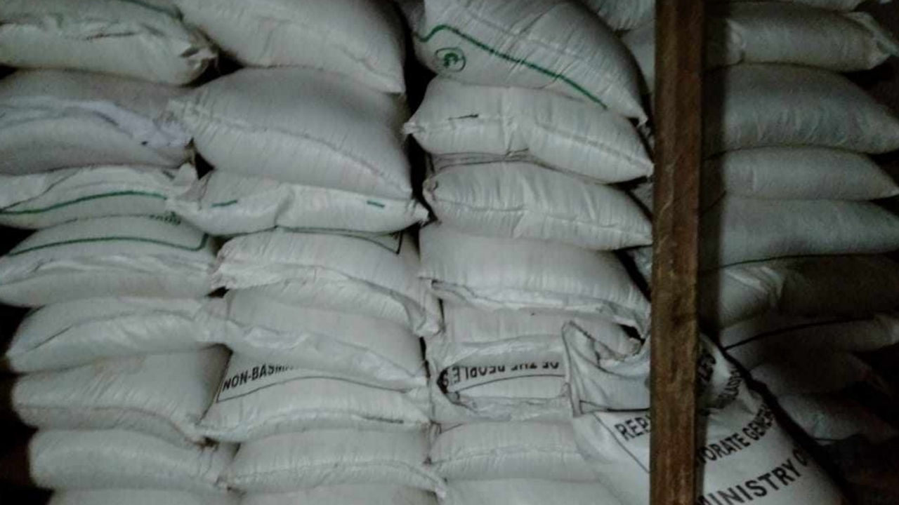 উদ্ধার করা হওয়া সরকারি চাল