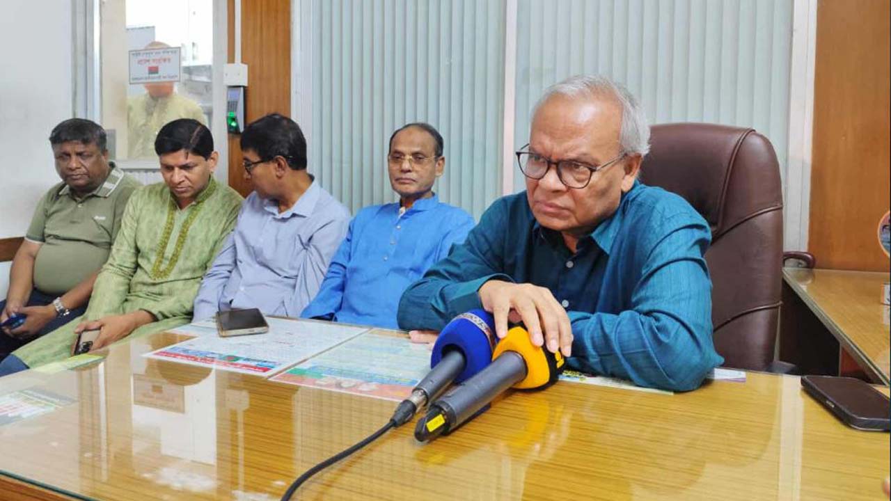বিএনপির সিনিয়র যুগ্ম মহাসচিব রুহুল কবির রিজভী