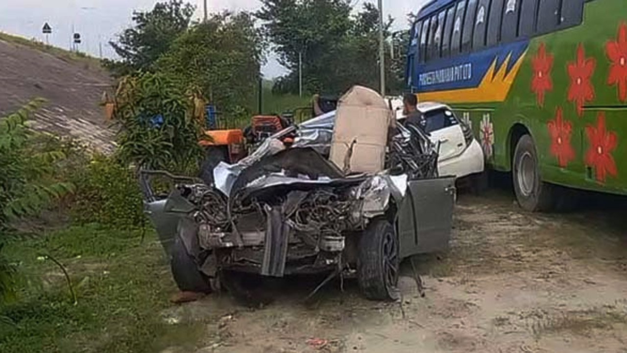 ভাঙ্গায় সড়ক দুর্ঘটনায় একই পরিবারের চারজনসহ নিহত ৫