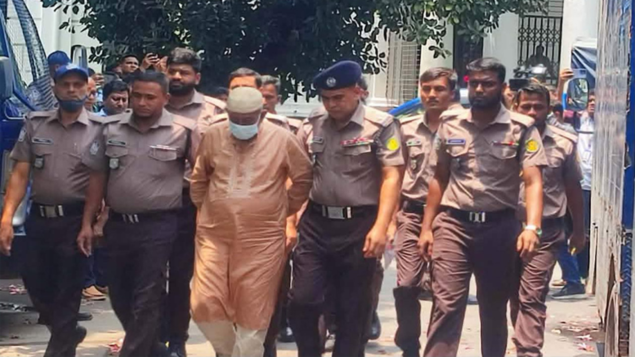 রোকেয়া বিশ্ববিদ্যালয়ের সাবেক ভিসি হাসিবুর রশিদকে কারাগারে পাঠিয়েছেন আন্তর্জাতিক অপরাধ ট্রাইব্যুনাল