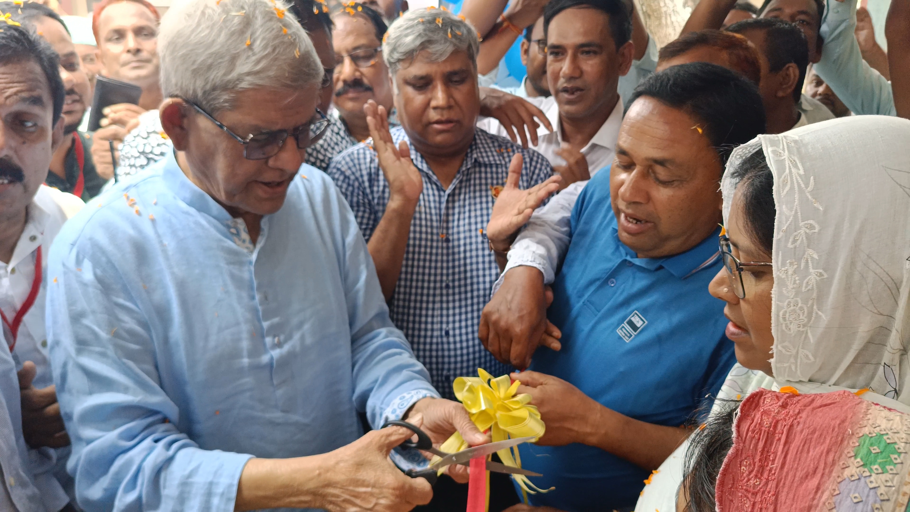 স্থানীয় সরকার মন্ত্রী মির্জা ফখরুল ইসলামকে গণসংবর্ধনা