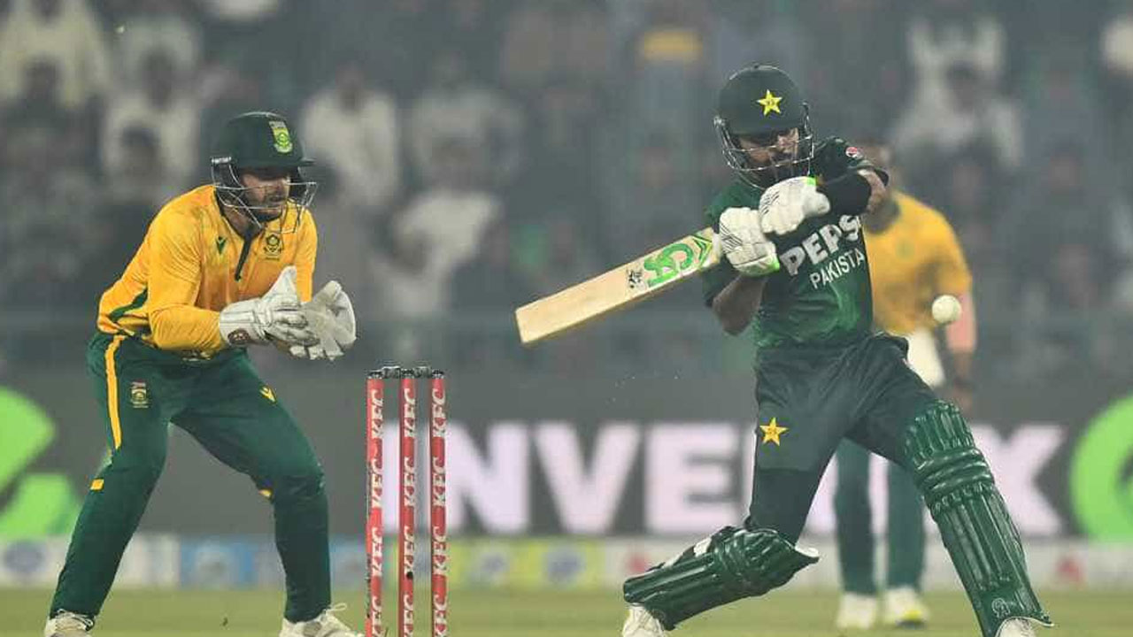 দক্ষিণ আফ্রিকাকে হারিয়ে ২-১ ব্যবধানে সিরিজ জয় পাকিস্তানের