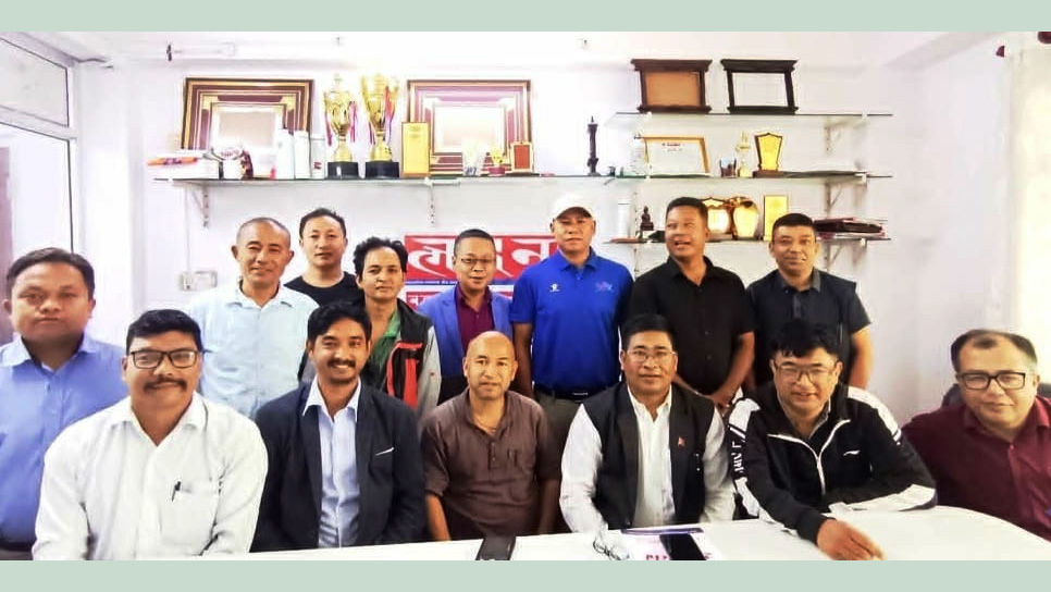 কাঠমান্ডুতে সম্মেলনের আয়োজকদের সভা শেষে ফটোসেশন