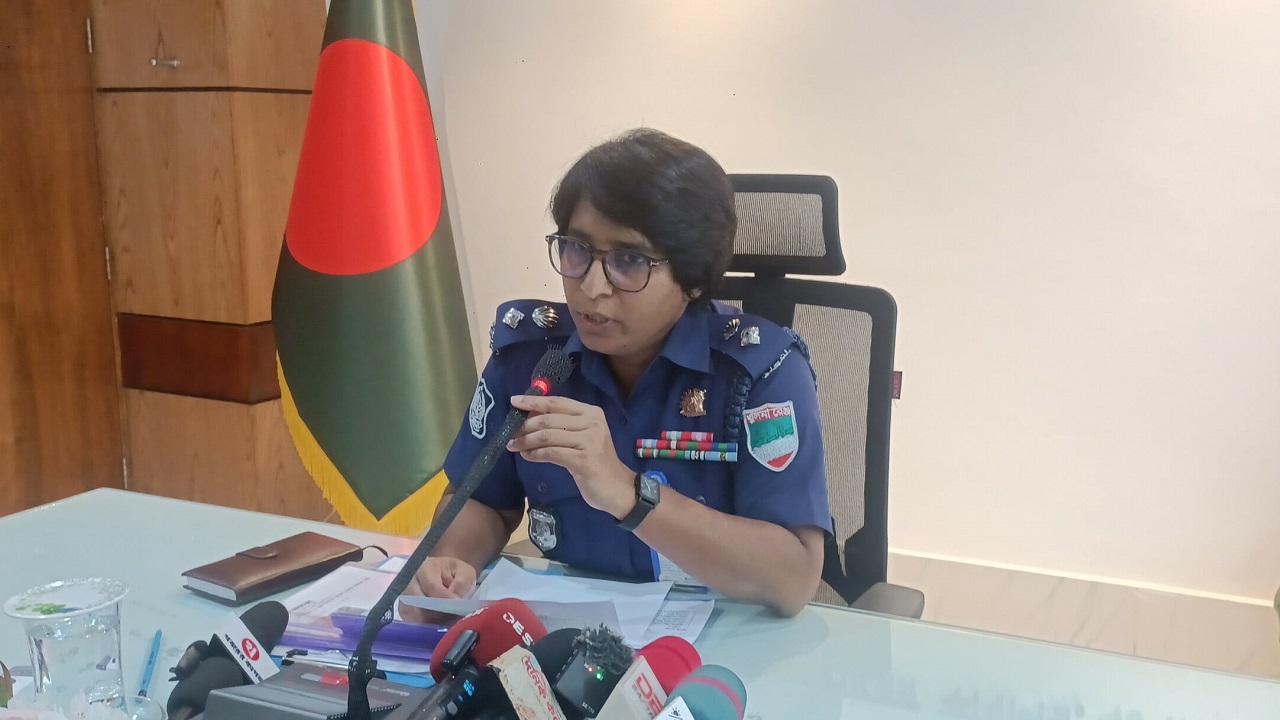 দুর্গাপূজা নিয়ে গুজব ছড়ালে তাৎক্ষণিক ব্যবস্থা : যশোর পুলিশ সুপার