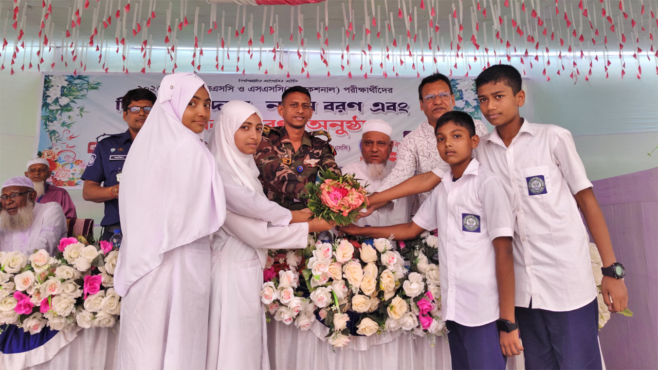 রাবেতা মডেল উচ্চবিদ্যালয়ে এসএসসি বিদায় ও নবীন বরণ