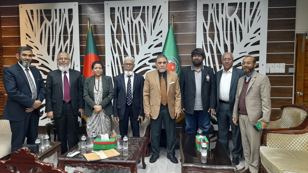 রাতে সিইসির সাথে শাবিপ্রবি ভিসির জরুরি বৈঠক