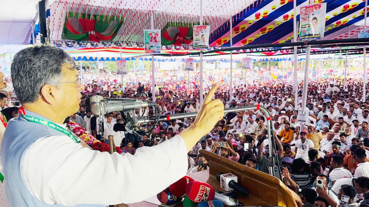 চকরিয়া উপজেলা বিএনপির দ্বি-বার্ষিক কাউন্সিল অধিবেশনে সালাহউদ্দিন আহমেদ