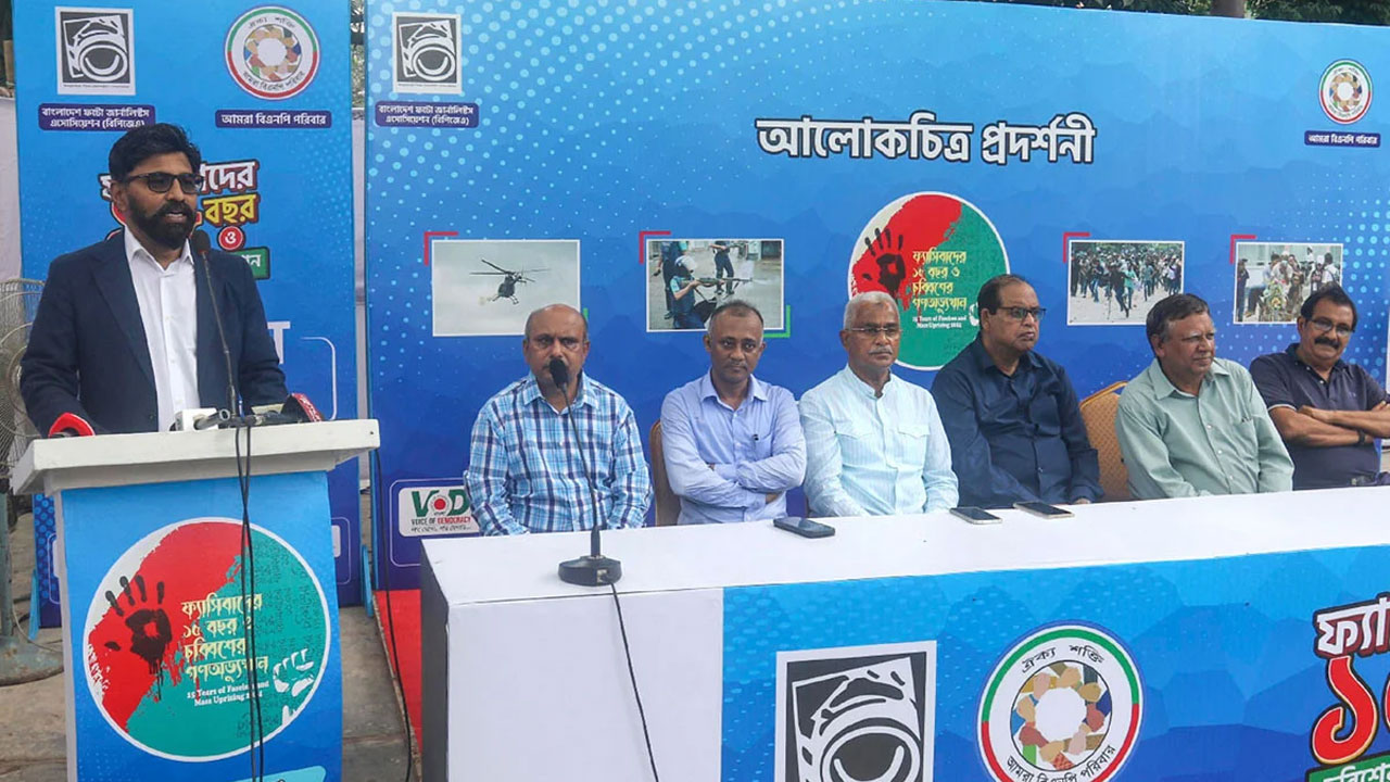কথা বলছেন প্রধানমন্ত্রীর প্রেস সচিব সালেহ শিবলী