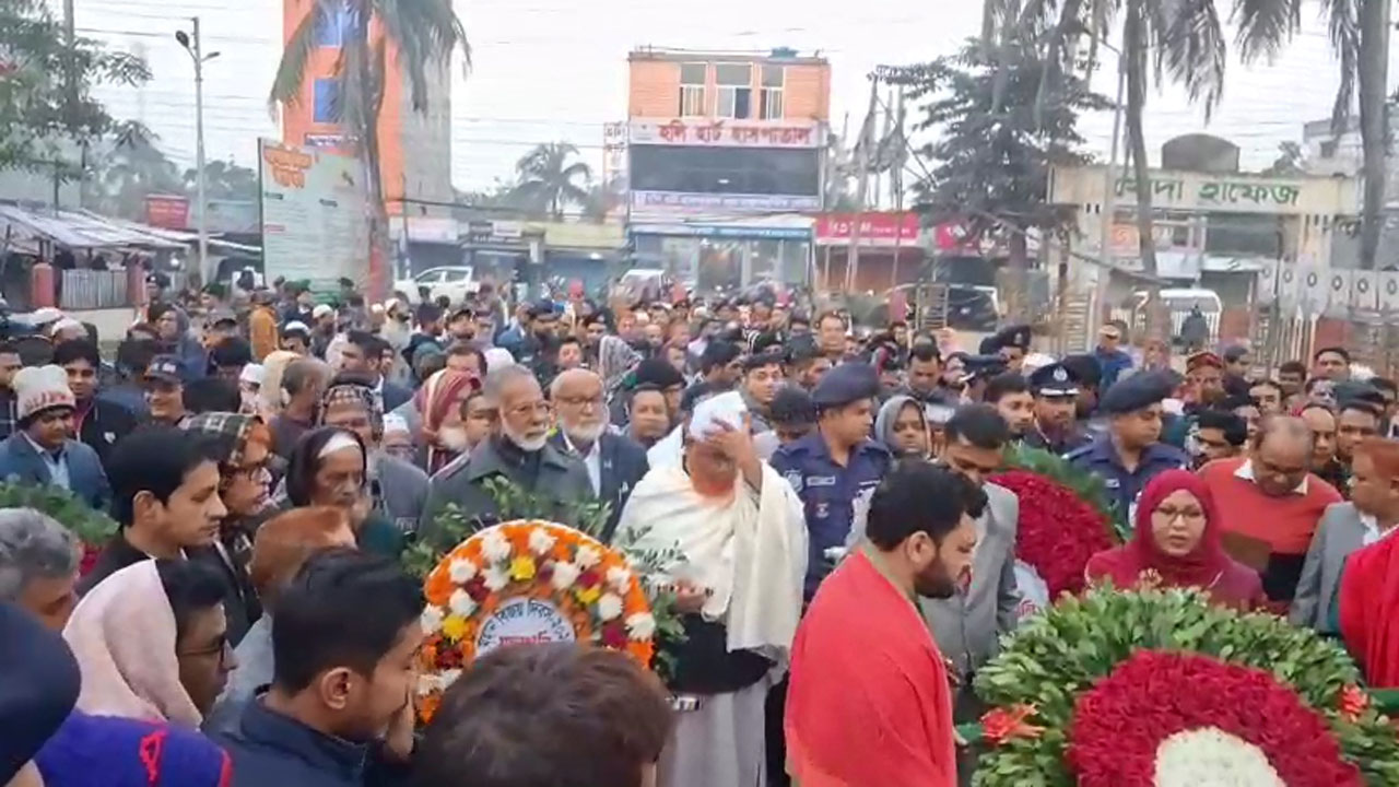 যথাযোগ্য মর্যাদায় শরীয়তপুরে মহান বিজয় দিবস উদযাপন