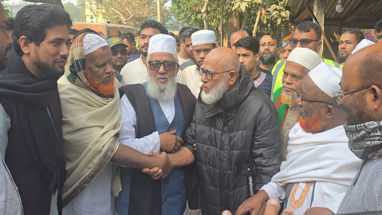 সাতকানিয়ায় নির্বাচনী গণসংযোগে শাহজাহান চৌধুরী