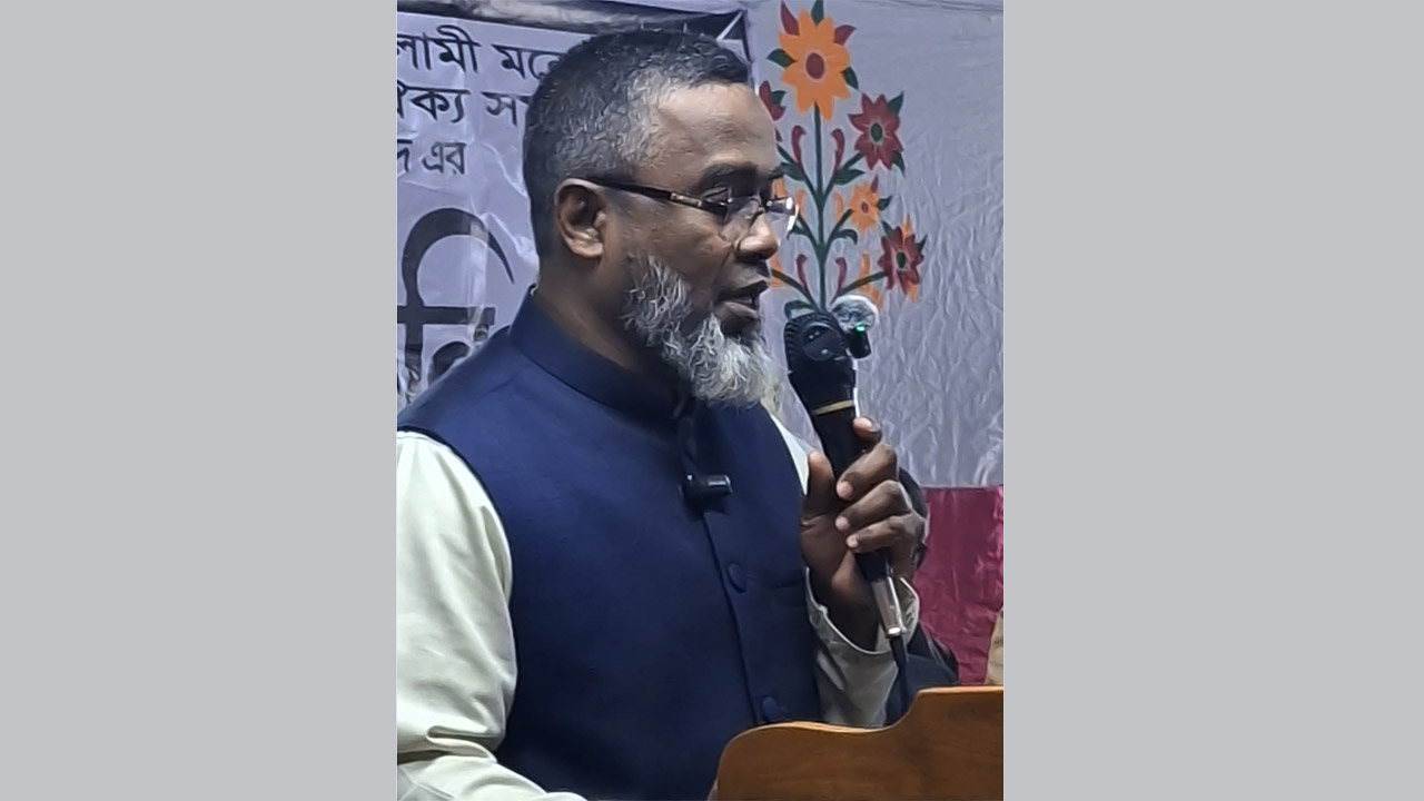 ঢাবি নিয়ে মন্তব্য, দুঃখ প্রকাশ করেছেন শামীম আহসান