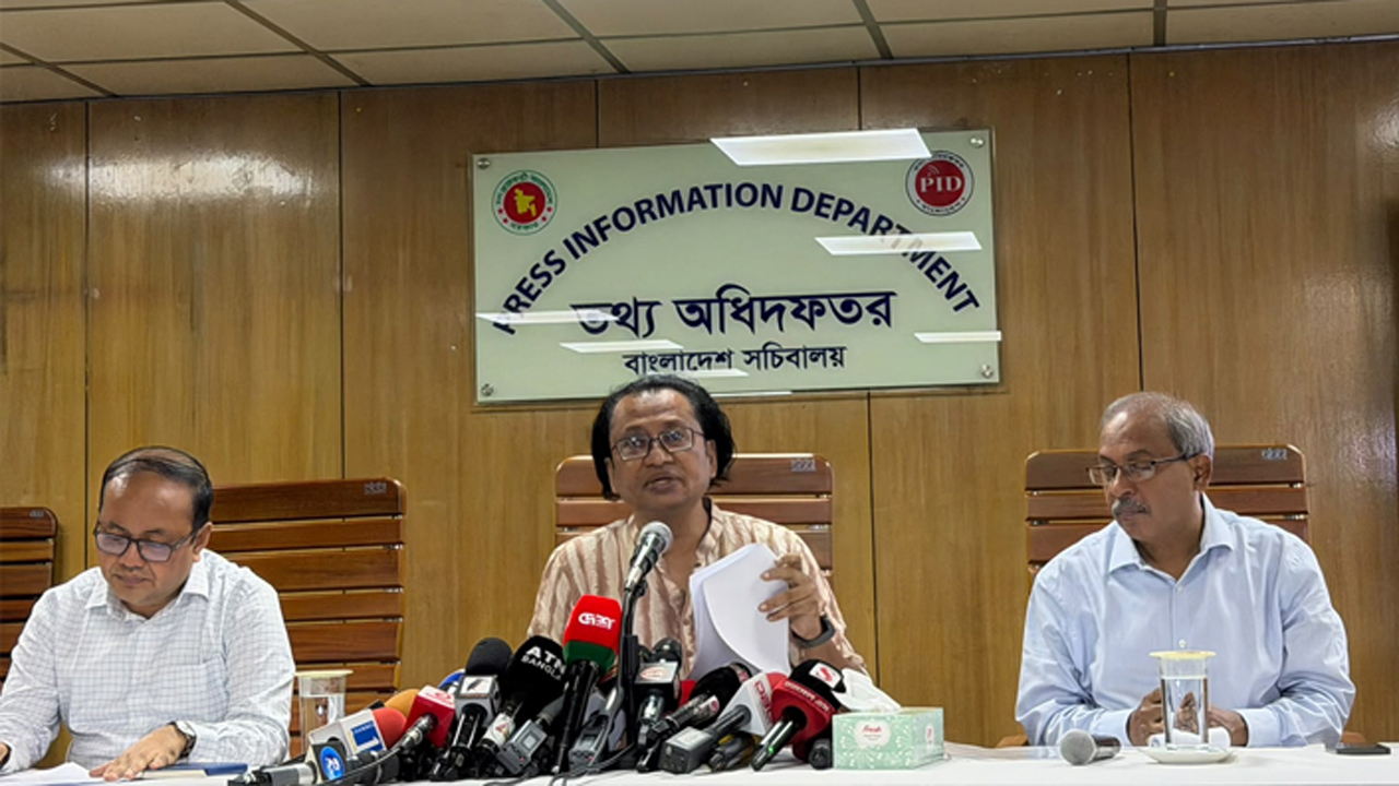 প্রধানমন্ত্রীর তথ্য ও সম্প্রচার উপদেষ্টা ডা. জাহেদ উর রহমান