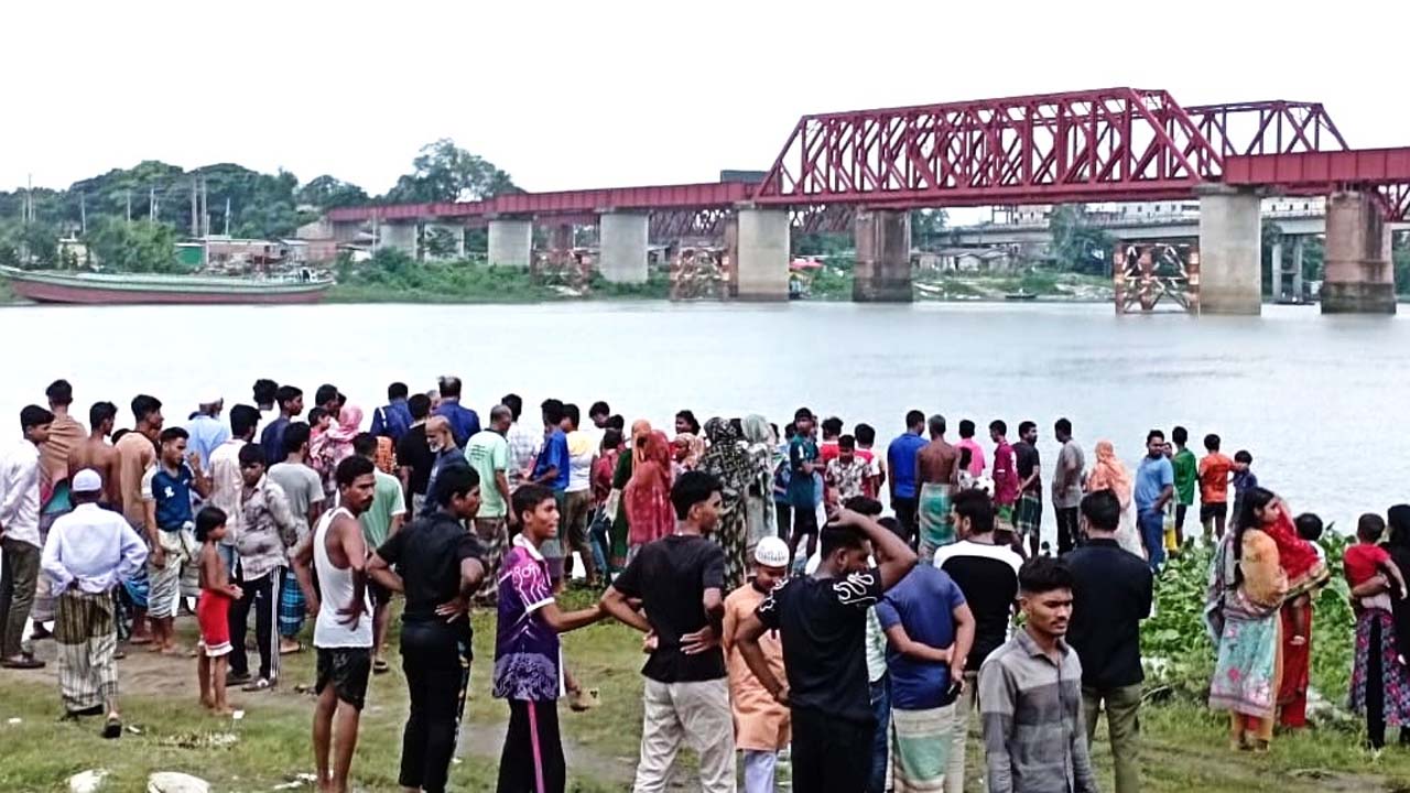 শীতলক্ষ্যা নদীতে গোসল করতে নেমে কিশোর আপনের মৃত্যু