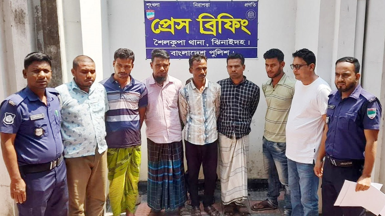 শৈলকুপায় পুলিশের অভিযানে ৭ জুয়াড়ি আটক