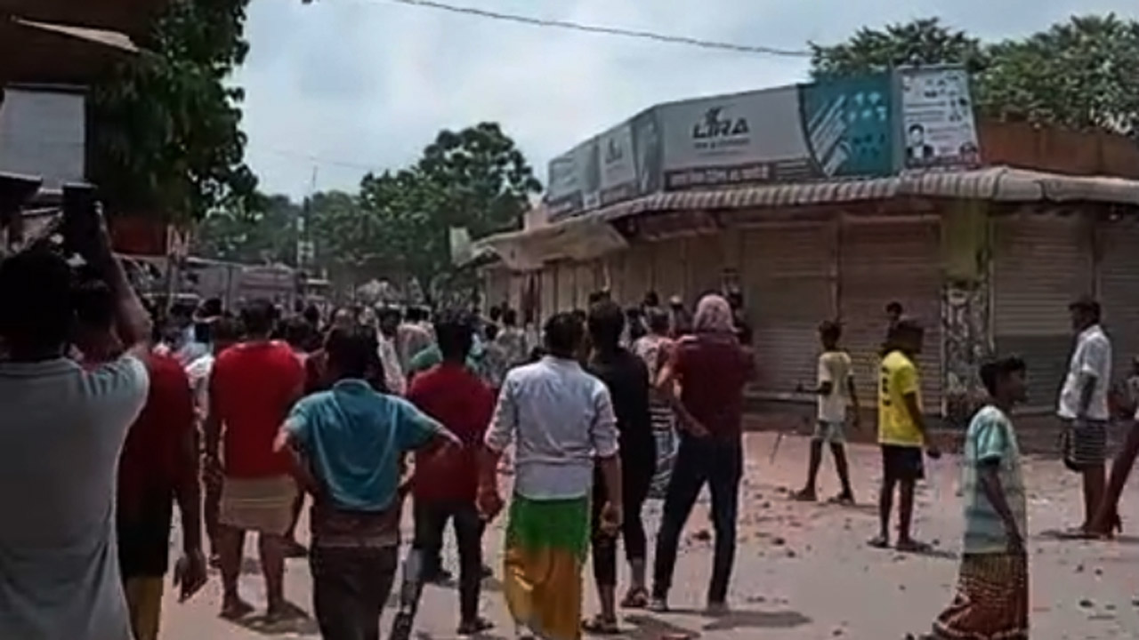 সিরাজদিখানে দুই গ্রামের সংঘর্ষে টেটাবিদ্ধ ৬, আহত ৩০