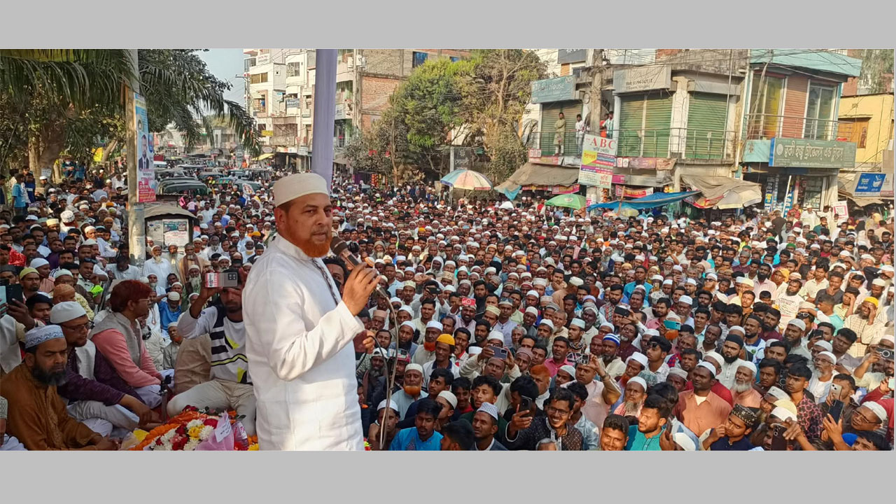 বক্তব্য রাখছেন এমপি মাওলানা রফিকুল ইসলাম খান
