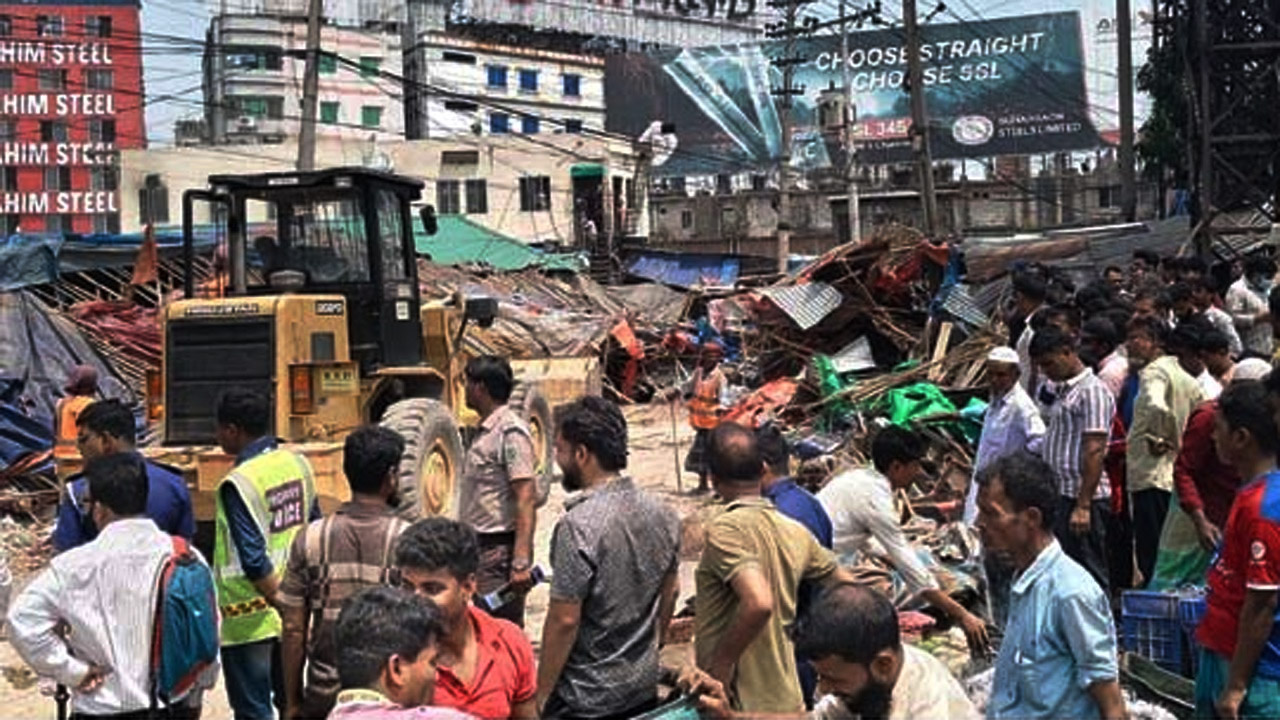 সোনারগাঁওয়ের কাঁচপুরে সহস্রাধিক অবৈধ দোকান উচ্ছেদ