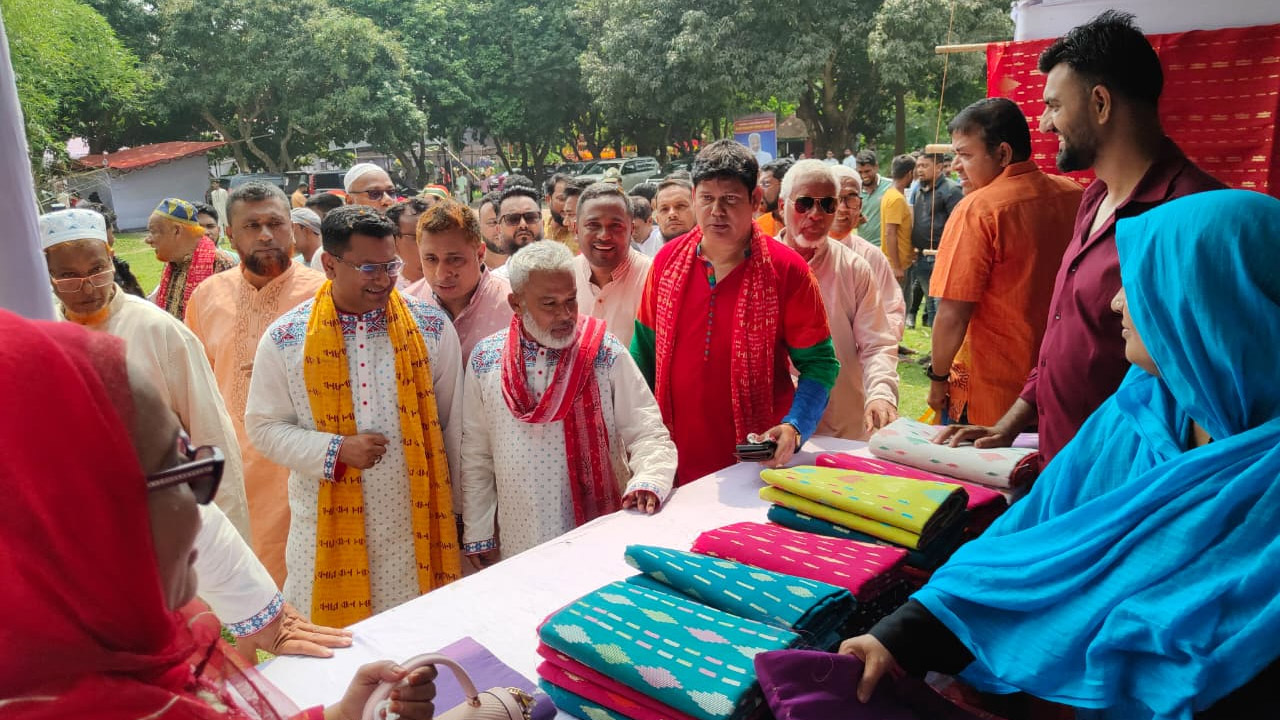 সোনারগাঁওয়ে লোকশিল্প জাদুঘরে ৭ দিনব্যাপী বৈশাখী মেলা শুরু