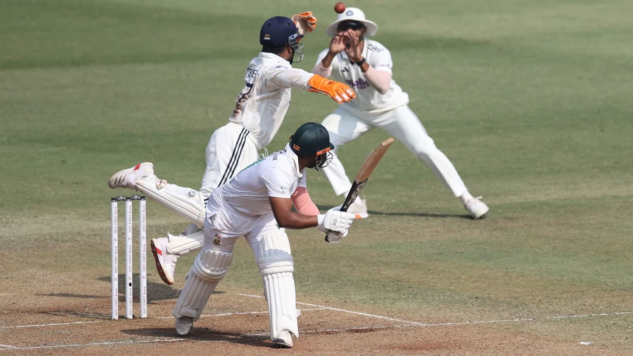 ব্যাটে-বলে সব জায়গায়ই ব্যর্থ ভারতীয় ক্রিকেটাররা