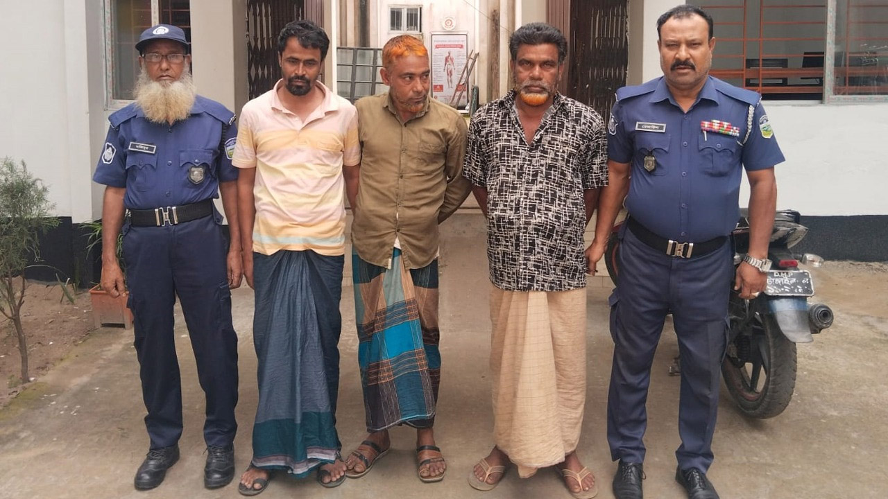 শেরপুরের শ্রীবরদীতে ৩ মাদক কারবারি আটক
