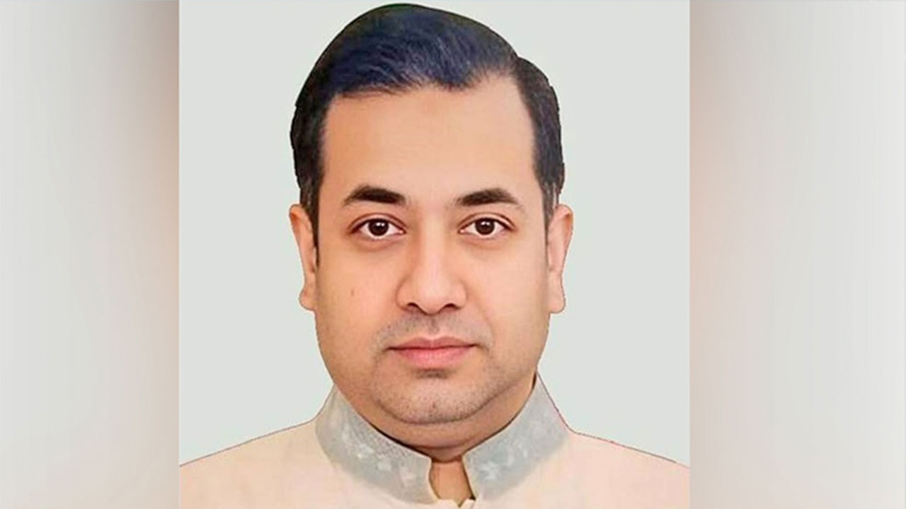 তথ্য প্রতিমন্ত্রী ইয়াসের খান চৌধুরী