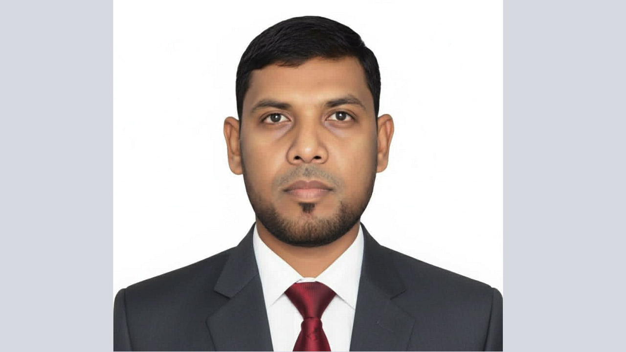 শিক্ষায় টেকসই সাফল্য : শ্রেষ্ঠত্বের স্বীকৃতি পেলেন সুলতান আহমেদ