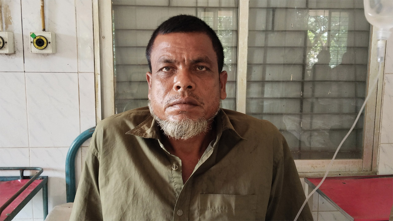 কৃষককে অজ্ঞান করে টাকা ছিনতাই