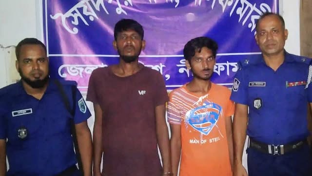 আটক মাদকসেবীরা