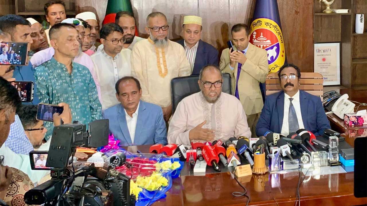 সিসিকের নবনিযুক্ত প্রশাসক আব্দুল কাইয়ুম চৌধুরী আনুষ্ঠানিকভাবে দায়িত্ব গ্রহণ করেছেন