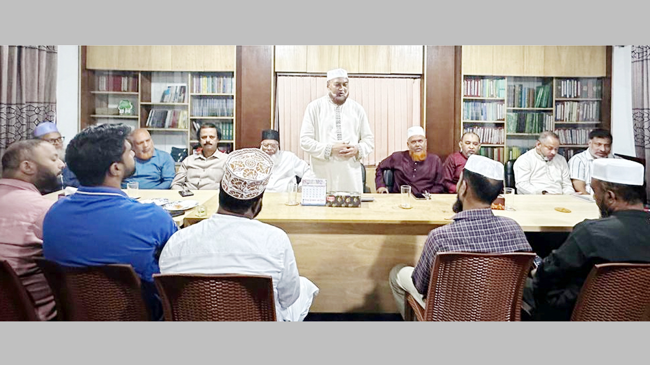 বক্তব্য রাখছেন মহানগর জামায়াতের আমির মুহাম্মদ ফখরুল ইসলাম