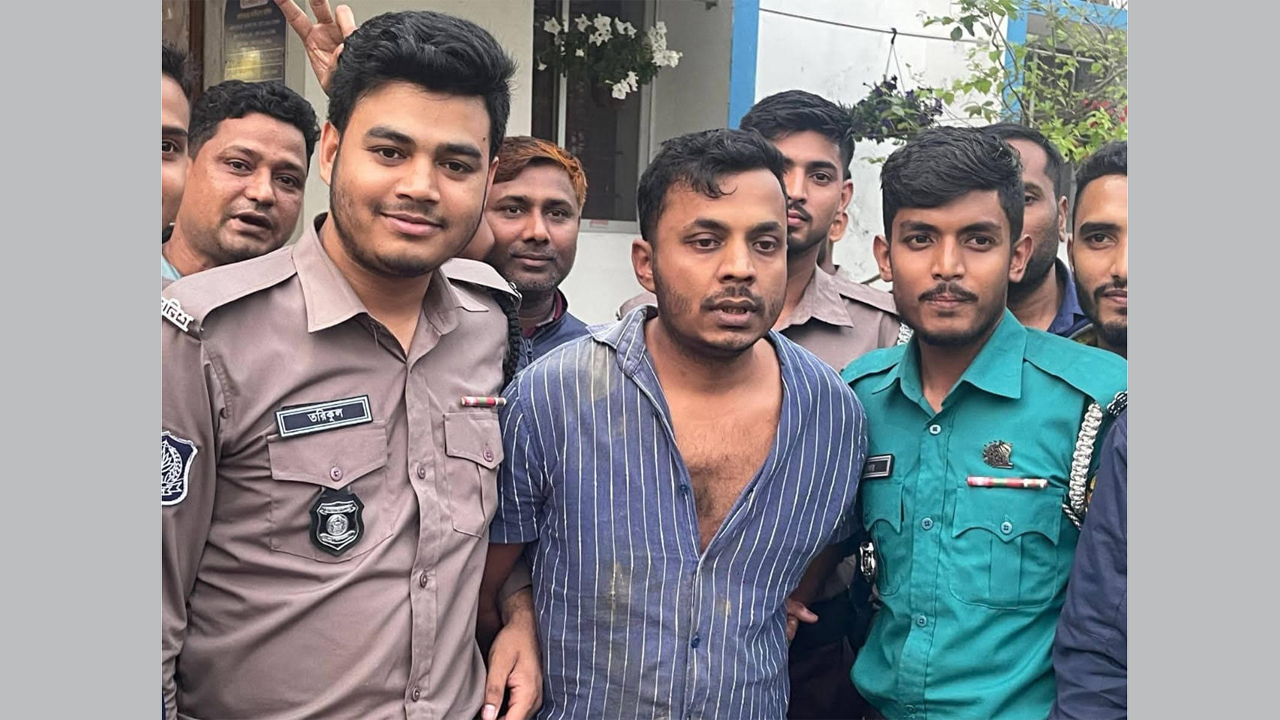 গ্রেফতার ডাকাত