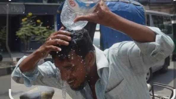 সিলেটে ঘরে বাইরে আজ লোকজনের হাঁসফাঁস অবস্থা