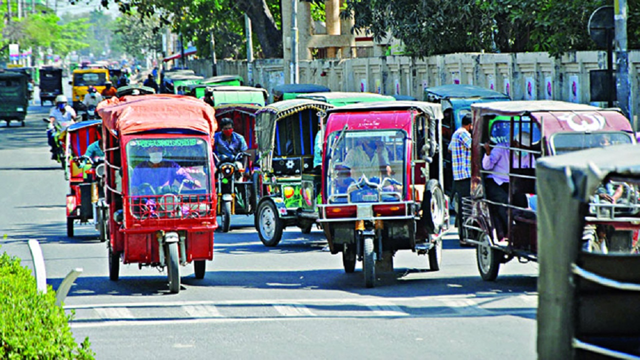 সিলেটে জব্দ রিকশা-ইজিবাইক ফেরত নিতে এসএমপির ডেডলাইন