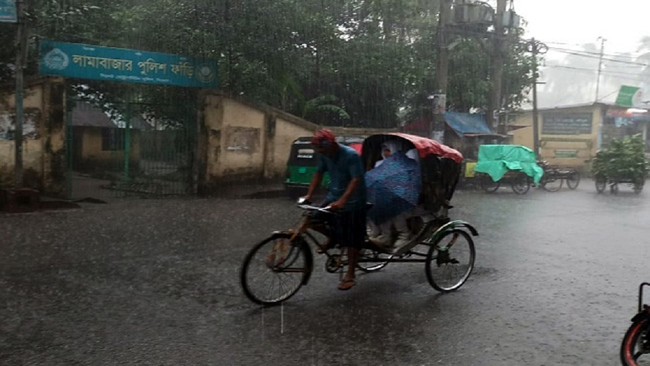 ৪ মাস পর স্বস্তির বৃষ্টিতে ভিজলো সিলেটের জমি