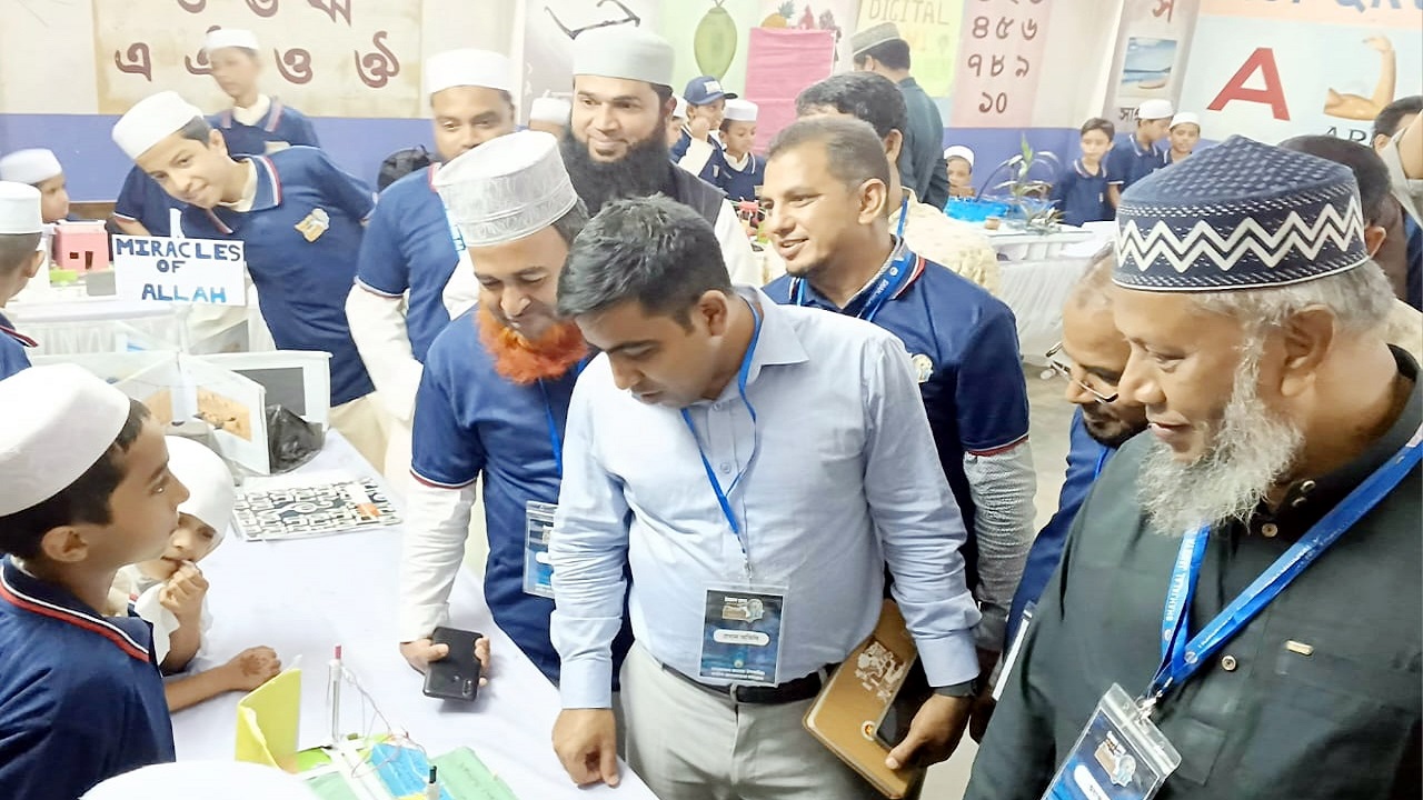 শাহজালাল জামেয়া কামিল মাদরাসায় বিজ্ঞান মেলায় সিলেট জেলার অতিরিক্ত জেলা প্রশাসক মাসুদ রানা