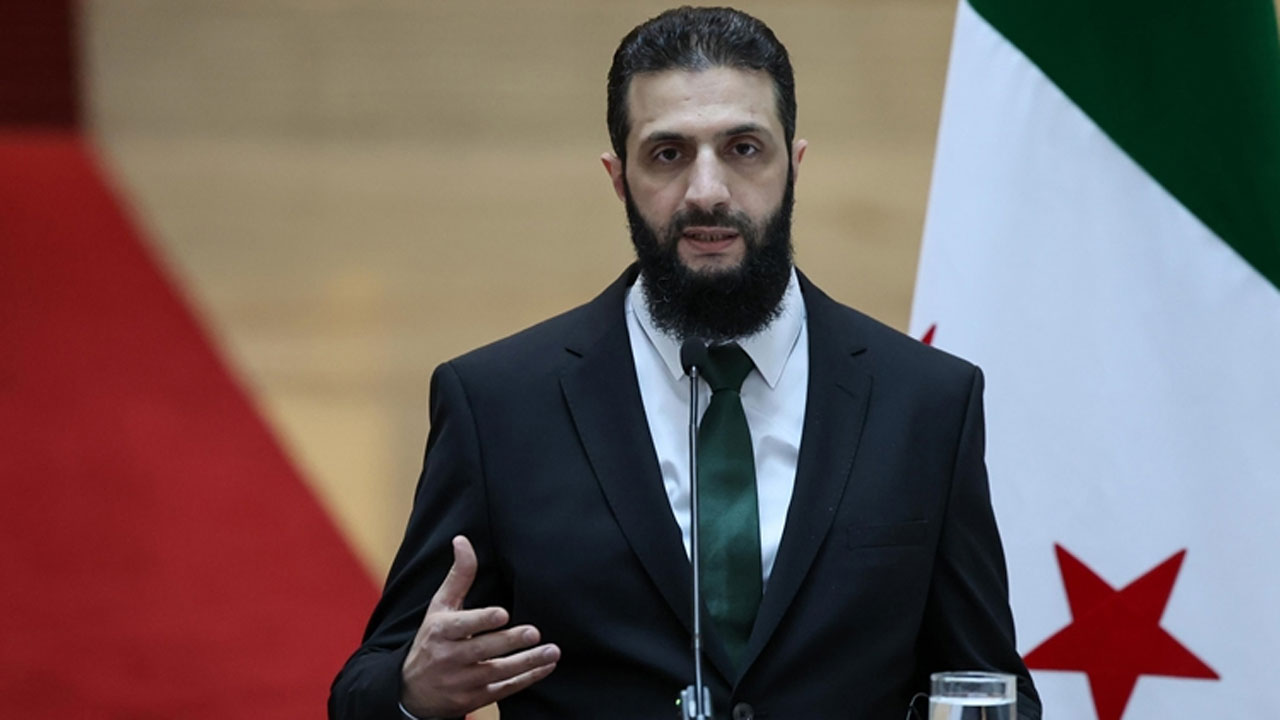 সিরিয়ার প্রেসিডেন্ট আহমেদ আল শারা