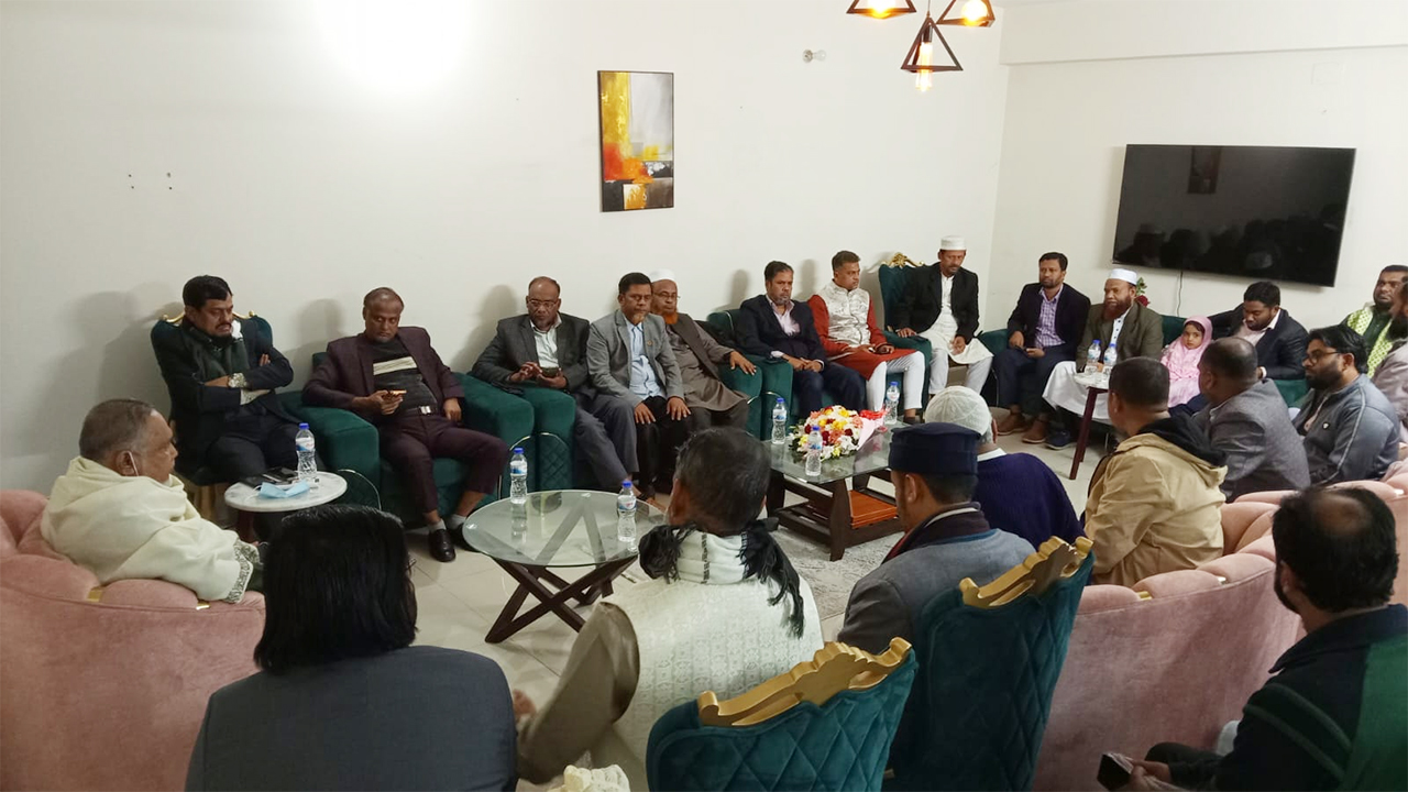 চৌদ্দগ্রাম পৌরসভা জামায়াত নেতৃবৃন্দের সাথে ডা: সৈয়দ আবদুল্লাহ মো: তাহেরের মতবিনিময়