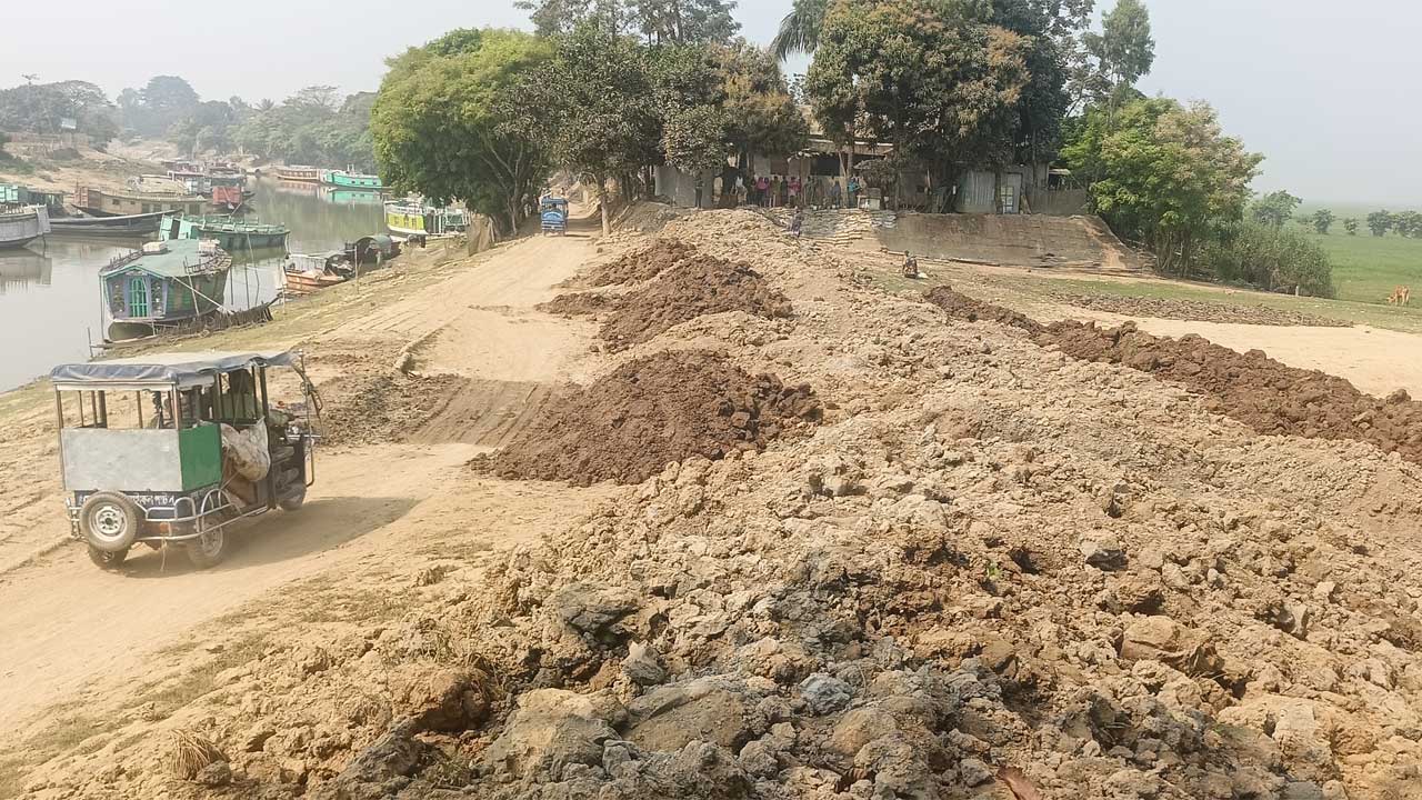 তাহিরপুরে নির্ধারিত সময়ের মধ্যে ফসলরক্ষা বাঁধের শেষ না হওয়ার আশঙ্কা দেখা দিয়েছে