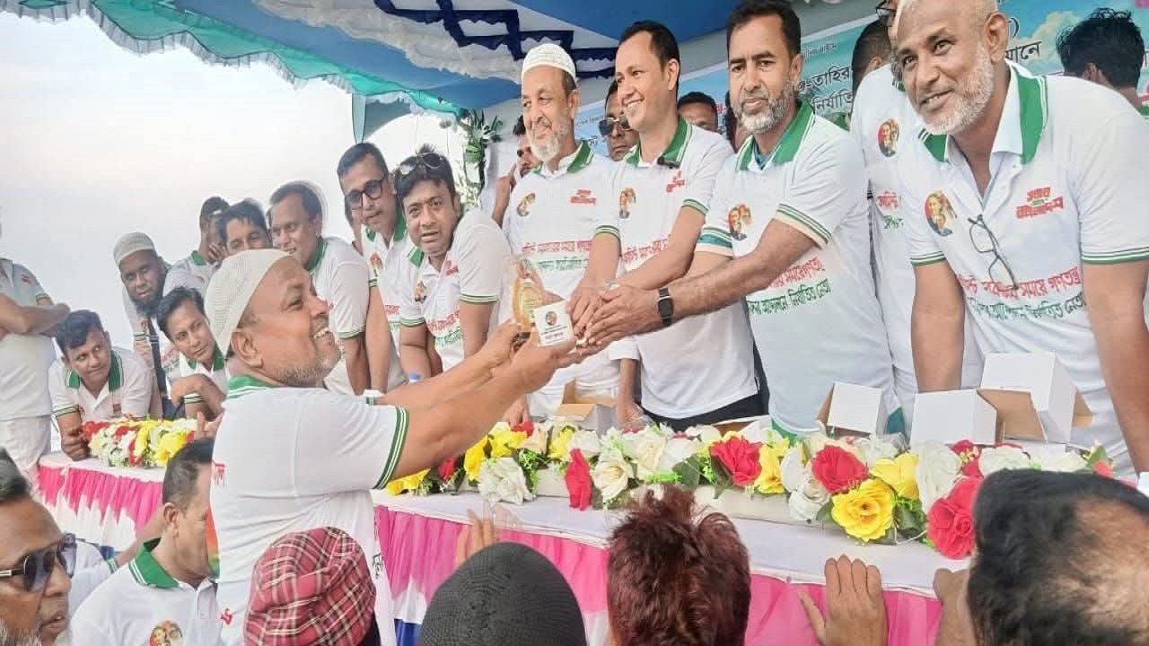 সুনামগঞ্জের তাহিরপুরে কামরুজ্জামান কামরুল