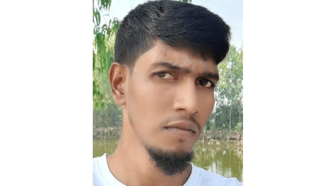 ব্যবসায়ীকে মারধর