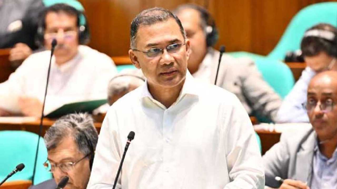 সংসদে প্রশ্নের জবাব দিচ্ছেন প্রধানমন্ত্রী তারেক রহমান