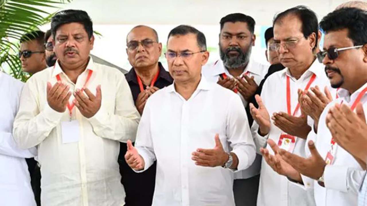 জাতীয় দুর্যোগ ব্যবস্থাপনা, গবেষণা ও প্রশিক্ষণ ইনস্টিটিউট ভবনের ভিত্তি প্রস্তর স্থাপন করেছেন প্রধানমন্ত্রী তারেক রহমান