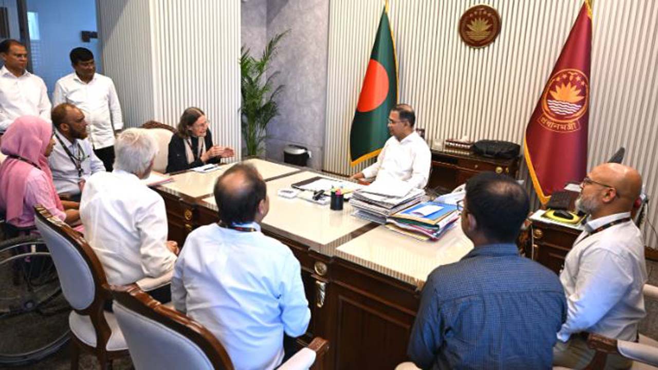 প্রধানমন্ত্রী তারেক রহমানের সাথে সিআরপি কর্তৃপক্ষ সাক্ষাৎ করেছে