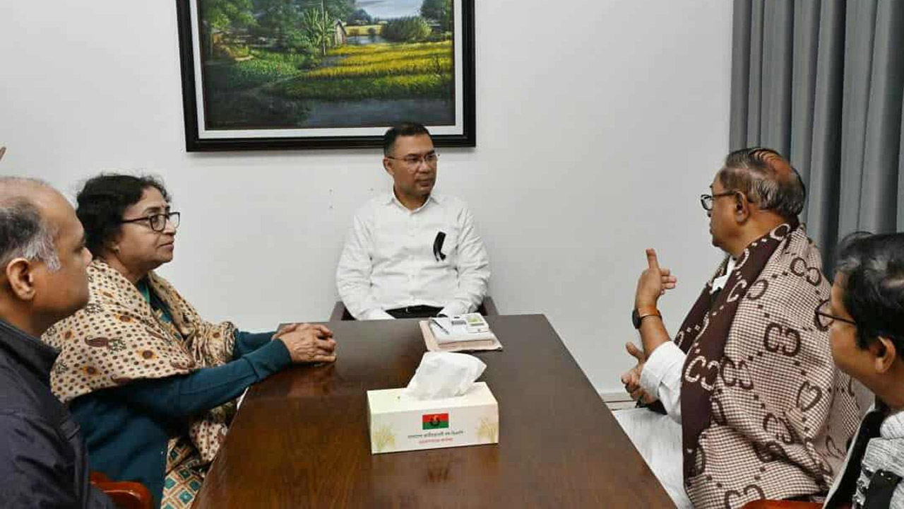 তারেক রহমানের সাথে বৈঠক করেছেন বিপ্লবী ওয়ার্কার্স পার্টির সাইফুল হক